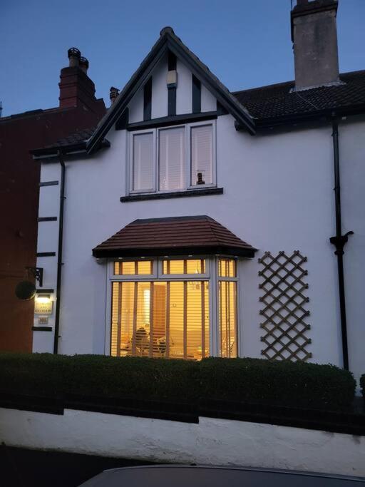 Villa Sunbeams And Ice Creams Scarborough Exterior foto